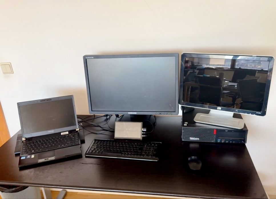 Portátil Toshiba + Dockstation