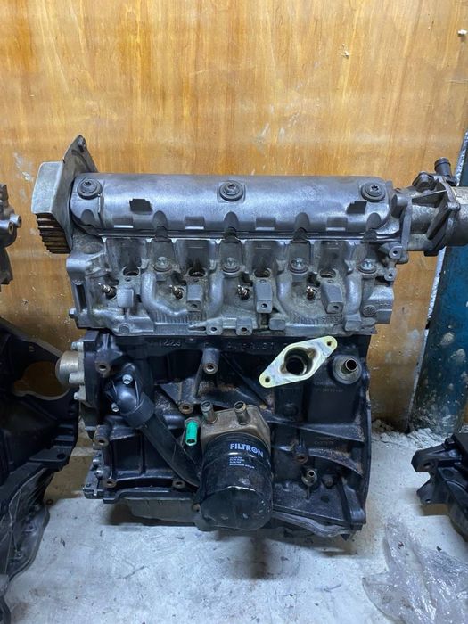 Двигун 1.9 Renault Trafic Vivaro Primastar мотор Трафік Віваро Прімаст