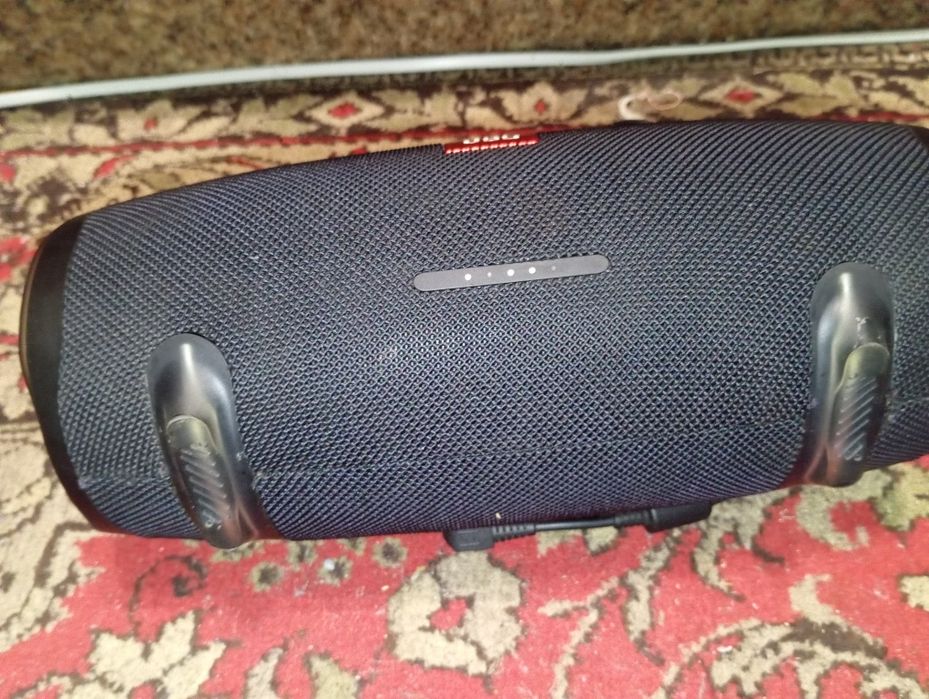 Продам колонку JBL екстрім 2