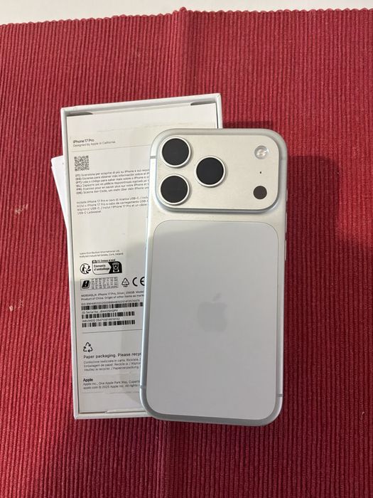Iphone 17 pro Silver 256Gb