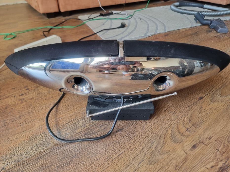 Bowers&Wilkins B&W Zeppelin przerobiony radio FM