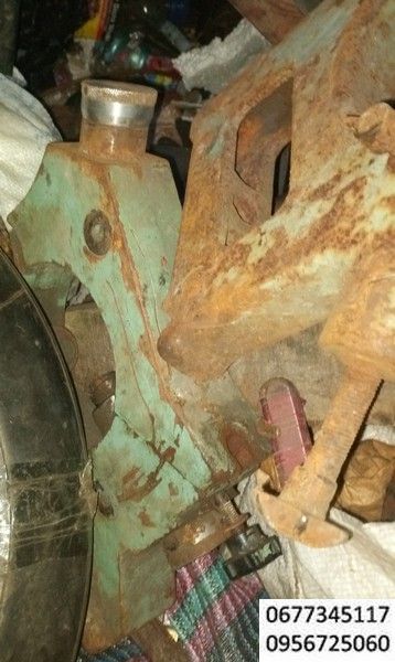 Люнеты токарных станков , люнеты шлифовальных станков, удг,задние баб