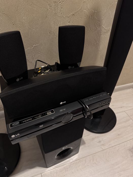Домашний кинотеатр Аудиосистема 5.1 LG HT304PT