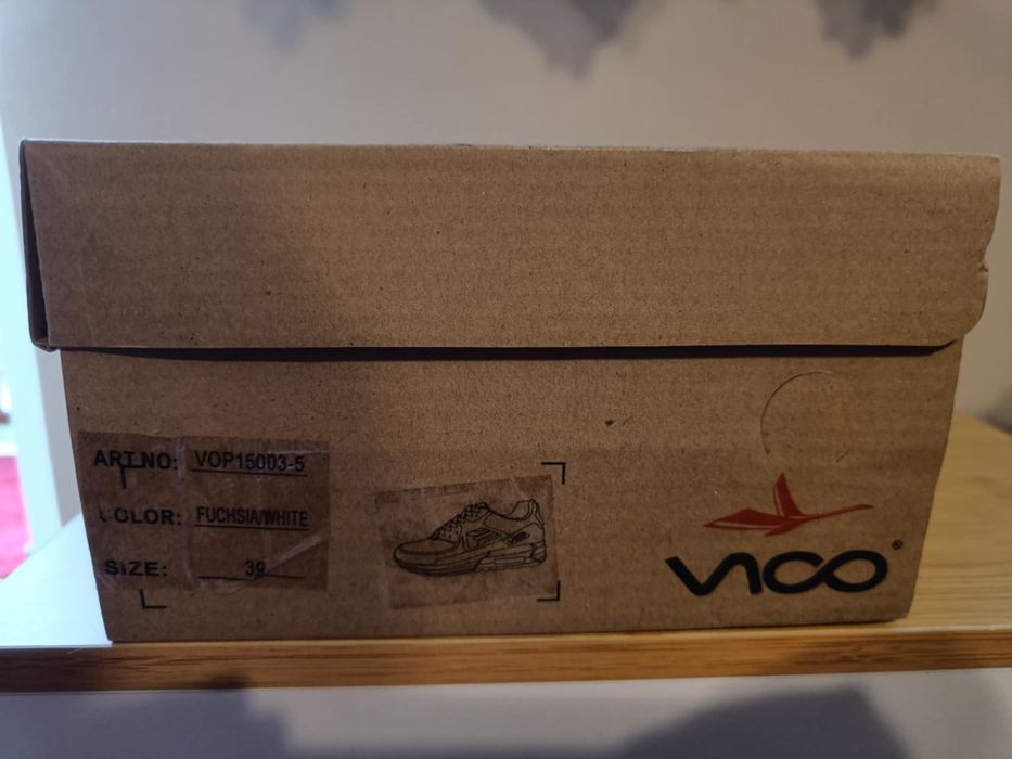 Adidasy fuchsia sportowe