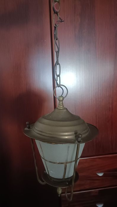 Vendo candeeiro de teto, bom  estado.