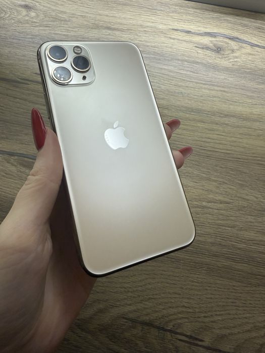 Iphone 11 Pro 256 ГБ золотого кольору