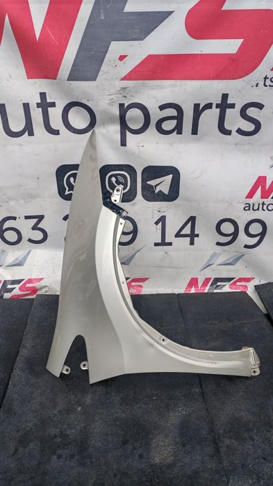 Передня праве крило honda civic 8 UFO