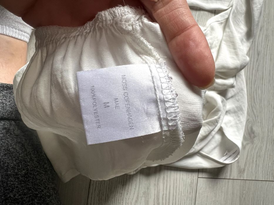 MOSS COPENHAGEN bluzka M – lejąca, asymetryczna, falbana, minimalistyczna