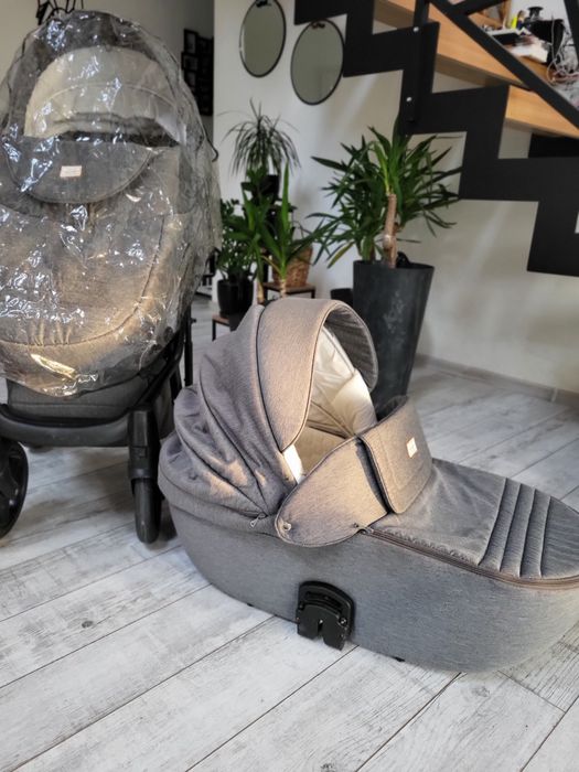 Wózek : gondola,spacerówka,fotelik +baza izofix