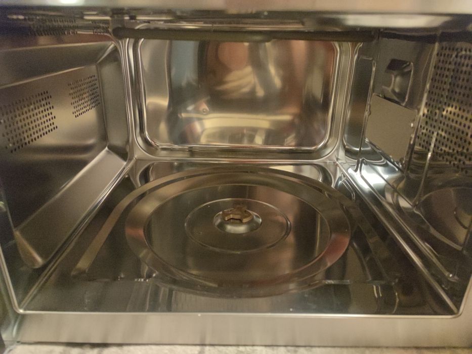 Микроволновка СВЧ с грилем DELFA D25DCX