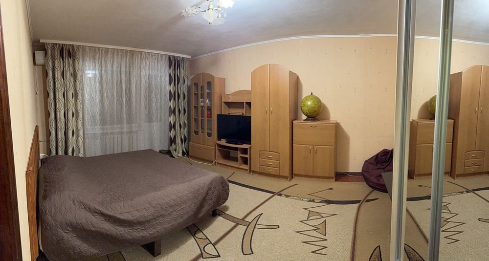 Квартира подобово м. Ізюм вул. Різдв'яна