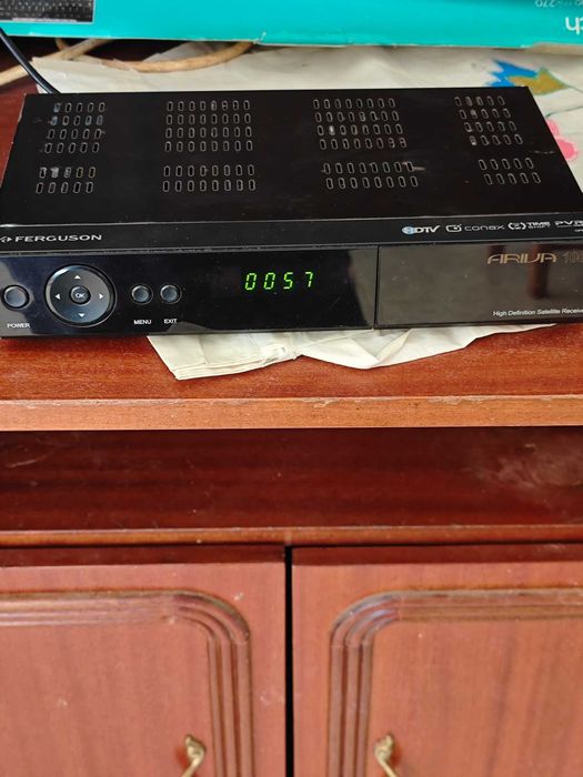 Receptor Satélite Ferguson Ariva 100E
