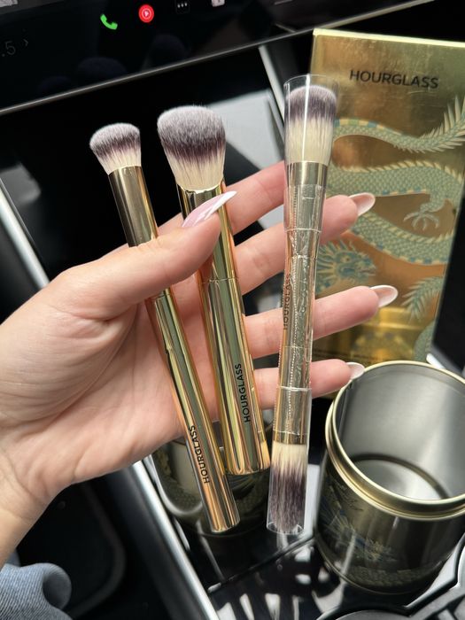 Лімотований набір пензликів Hourglass