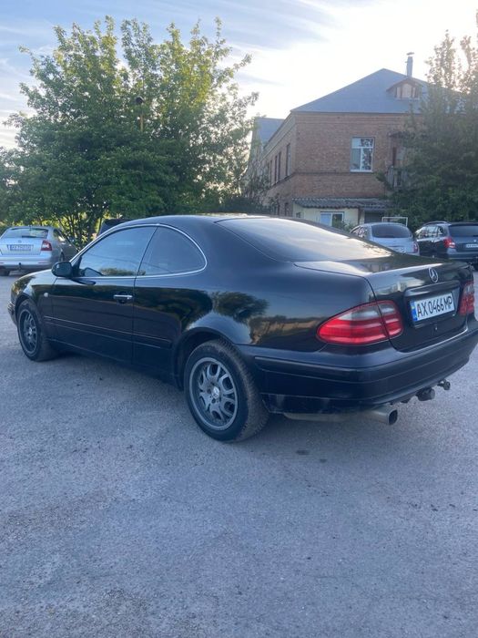 Mercedes-Benz CLK 230