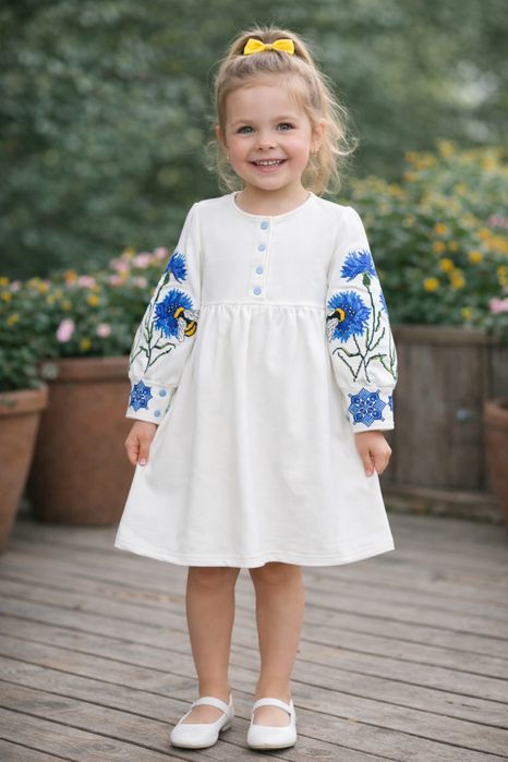 Вишита сукня із квітами волошками, плаття для дівчинки
