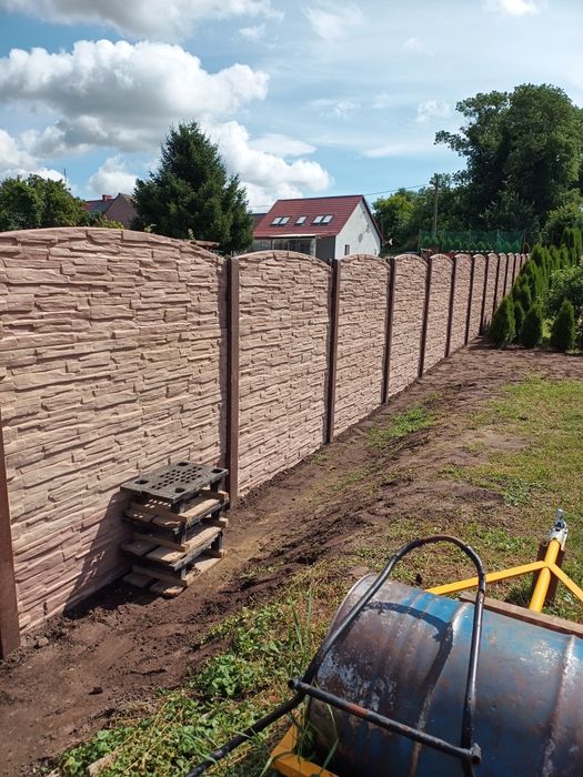 Montaż ,malowanie  ogrodzeń betonowych