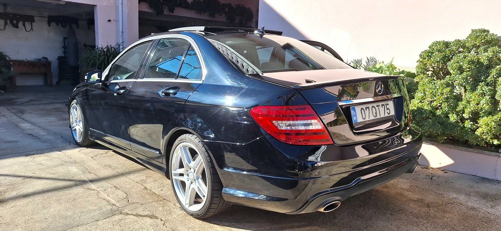 Mercedes c220d amg teto abrir