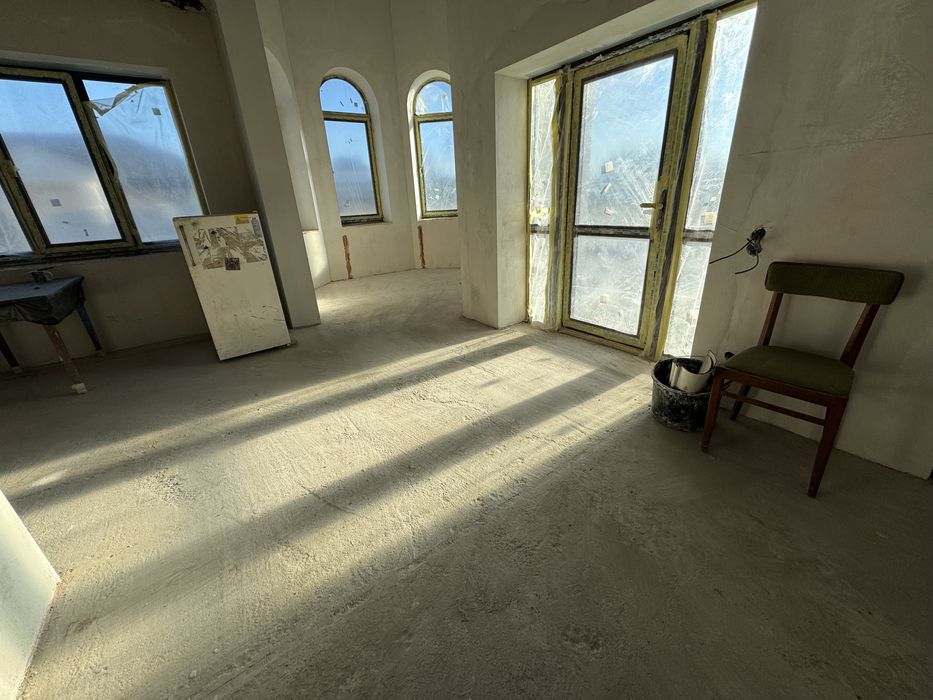 Лесопаркова р-н Лелеківка. Елітні забудови. Площа 220 кв. М 10 сот.