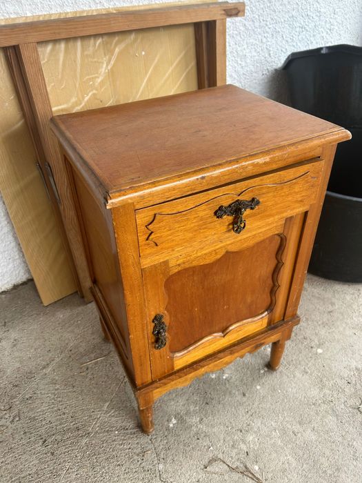 Mesa cabeceira antiga madeira