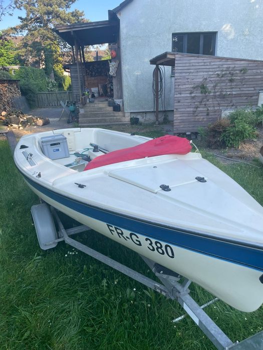 Żaglówka Flying Bee z przyczepą