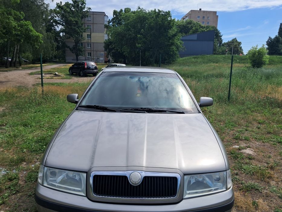 Продам сімейний автомобіль Skoda Octavia Tour