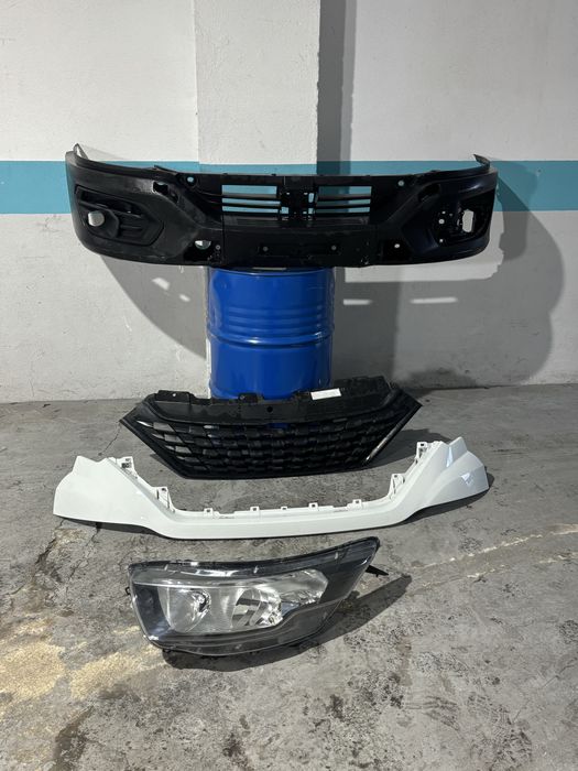 Parachoque frente Iveco Daily com grelha 2019 a 2022  7° geração