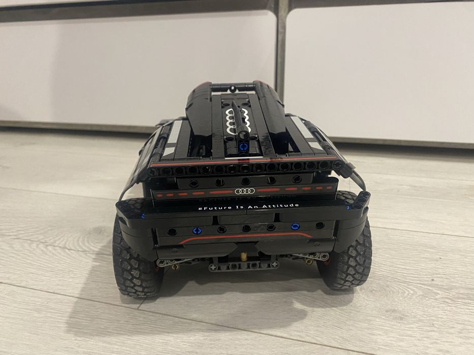 LEGO Technic  42160 Audi RS Q e-tron