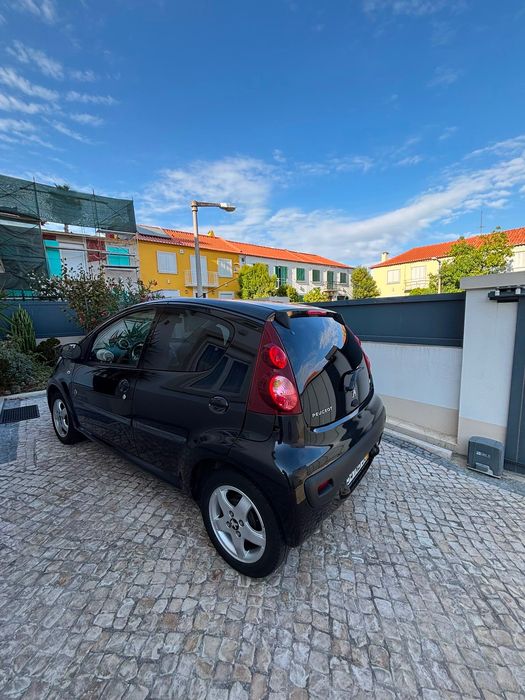 Carro Peugeot 107