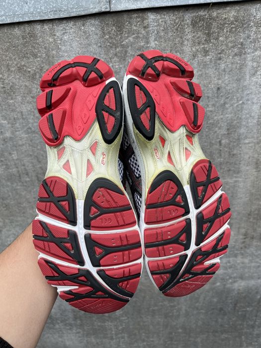 Мужские кроссовки Asics GT-2170 белого, красного и серого цветов.