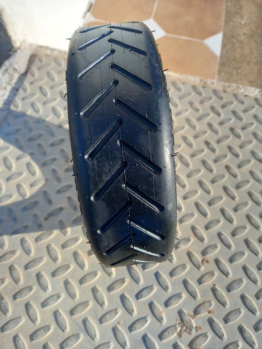Pneu para trotinete novo