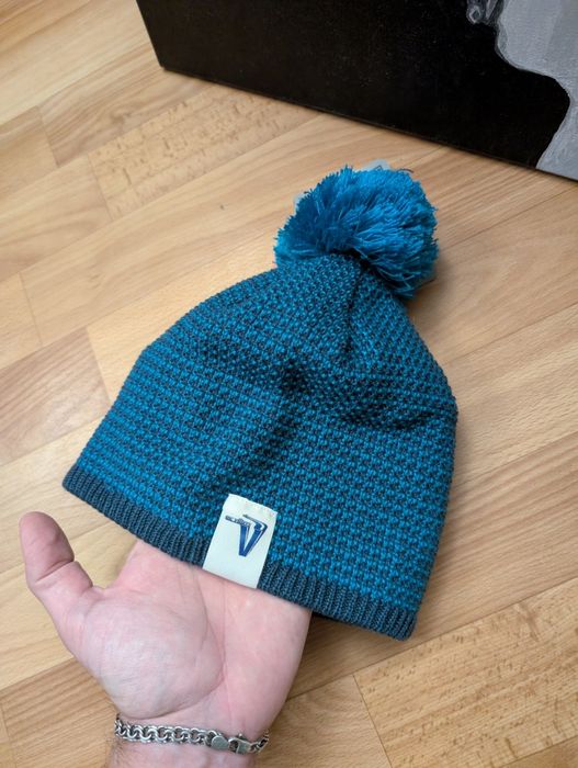 Нова трекінгова спортивна шапка Ziener outdoor