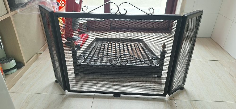 Protetor de lareira e base