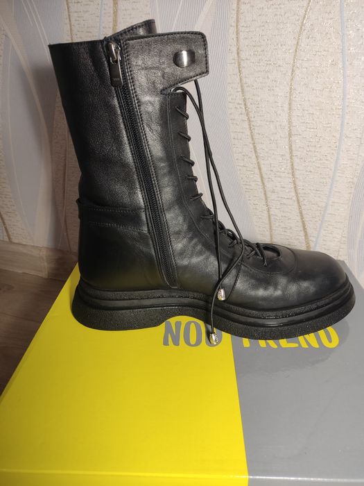 Ботинки жіночі 39