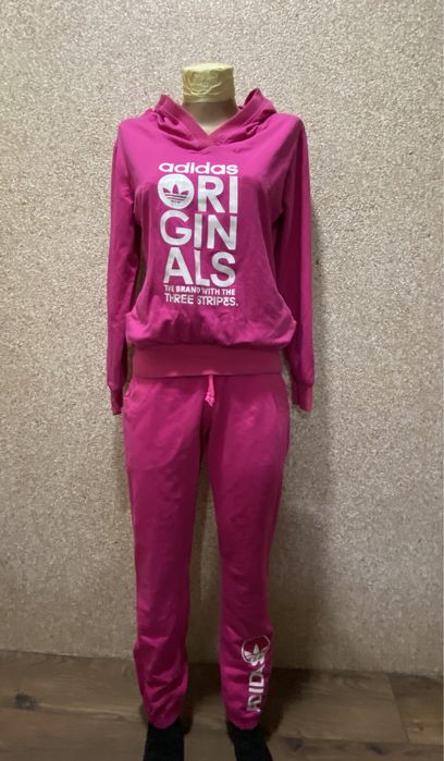 Спортивный костюм