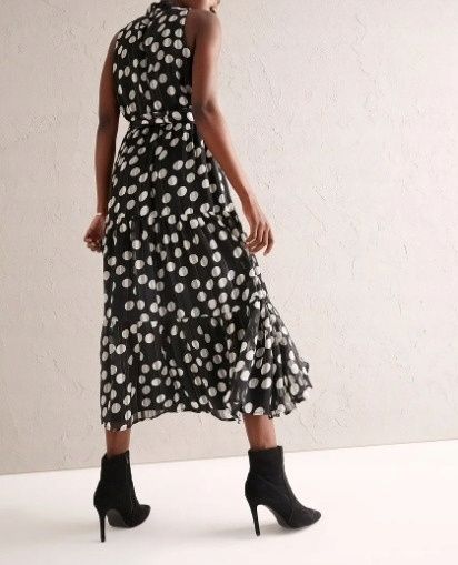 B.P.C sukienka czarna w białe grochy ze złotą nitką ^40