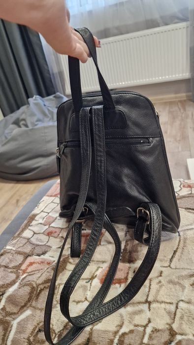 рюкзак чорний шкіра