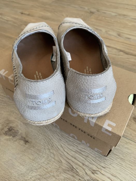Szare skórzane espadryle rozmiar 36,5 Toms Drizzle Grey Nubuck Classic