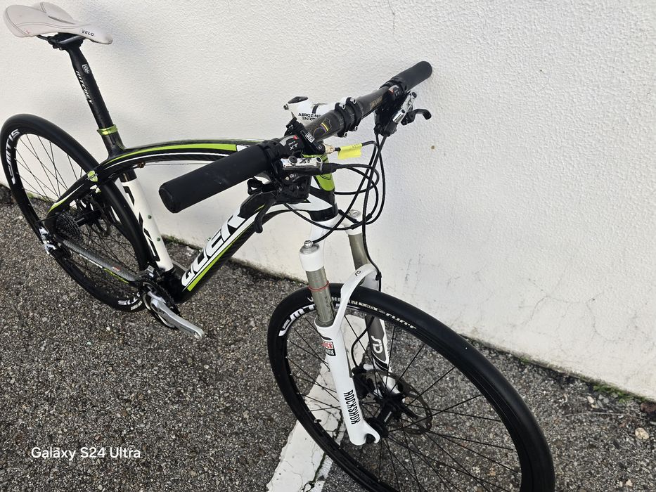 Bicicleta de carbono toda xt com sid