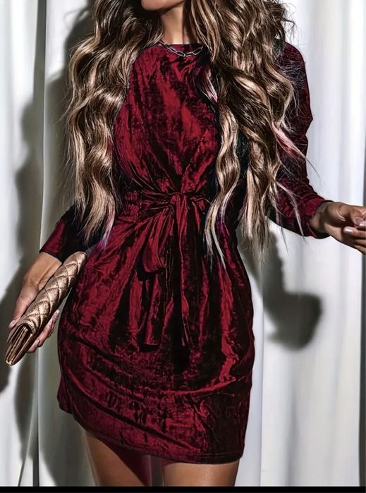 Продам шикарну червону сукню