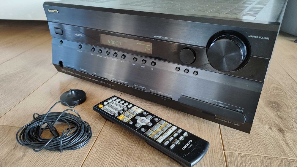 Amplituner ONKYO TX-SR 605