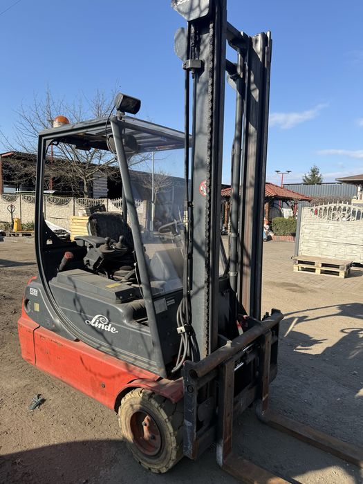 Wozek Widłowy OM trzykolowy triplex bateria 48 v