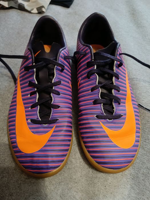 Halówki Nike 36 buty sportowe do piłki jak nowe