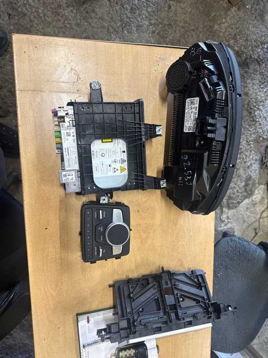 Приборная панель комплект cockpit мультимедия Audi A5 / A4 B9 mmi