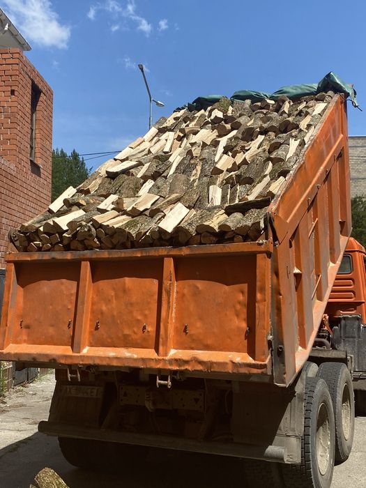 Продам сухие колотые дрова с бесплатной доставкой