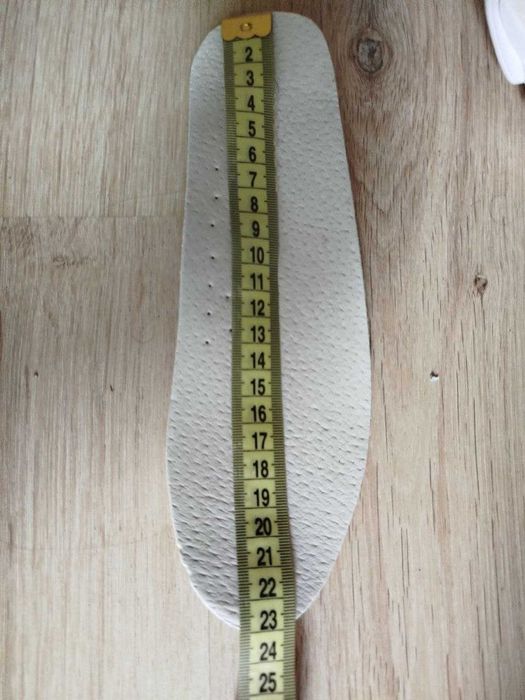 Кросівки легенькі