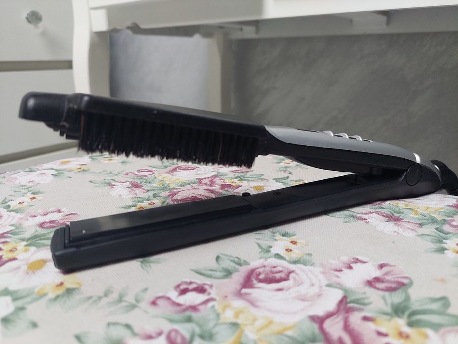 Prostownica do włosów Valera