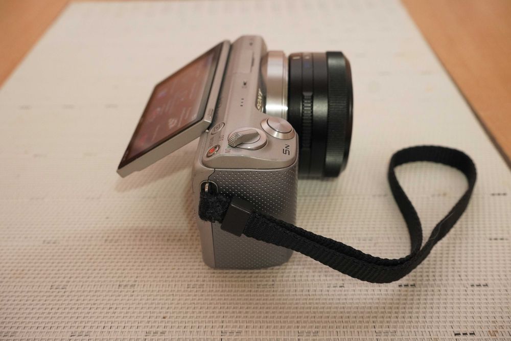 sony nex 5 - купить фототехнику, видеоаппаратуру - Цена на OLX.ua