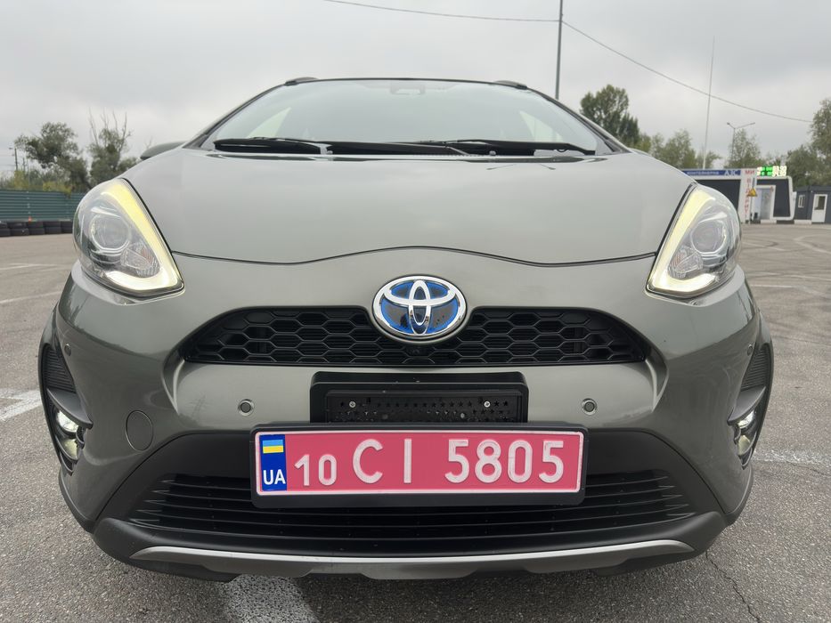 14200$ Toyota Aqua 1.5 Crossover гібрид 2019