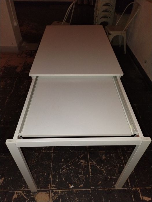 Mesa extensível como nova