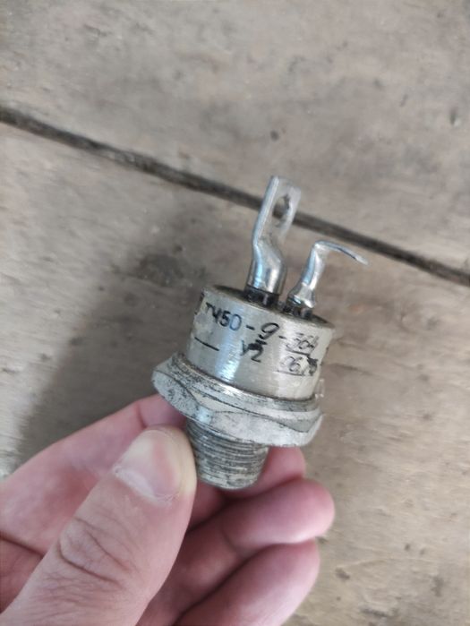 Тиристор ТЧ -50, Тиристоры